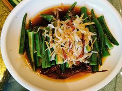白灼秋葵-渔公码头·九龙湾国际饭店