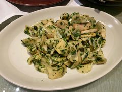 荠菜口蘑炒春笋-湖滨28中餐厅·西湖宴·杭州君悦酒店