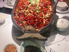 -江边城外烤全鱼(世茂广场店)