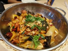 -拿渡麻辣香锅(世茂广场·工三店)