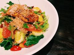 煎三文鱼西柚藜麦沙拉-bluefrog蓝蛙(皇庭广场店)