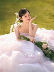 -喜爱高定婚纱摄影
