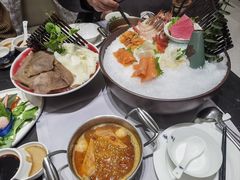 -红鼎豆捞·非遗鲍皇汤火锅(宝丰路店)