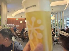 -奈雪的茶(亨特国际广场店)