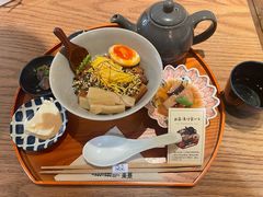 -啢啢茶寮(芳华横街店)