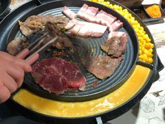 -三国惹火烤肉·中日韩烤肉集合店(百草路店)