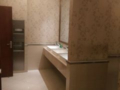 -山明水秀大饭店