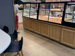 面包甜点陈列柜-龙凤点心饼家·39年老字号(松岗店)