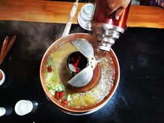 -果松木炭酸菜铜火锅·外婆参鸡汤