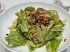 头菜爆螺片-品海楼·大连海胆锅贴馆(东港店)