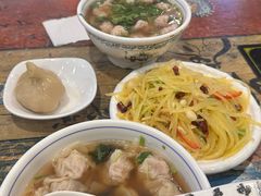 酸辣土豆丝-老谢野馄饨(延安路店)