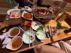 -青古韩式炭火烤肉店