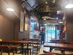 -愉肴麻辣香锅(中山路店)