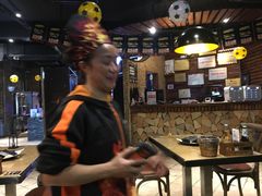 -何师烧烤·香辣蟹·川菜·30年老品牌(太古里旗舰店)