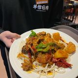 一人食新疆菜，这家羊肉串可真好吃