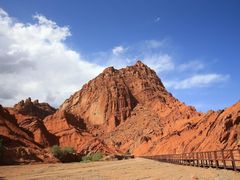 -天山神秘大峡谷