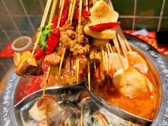 -钢管厂五区小郡肝串串香火锅(人民广场店)