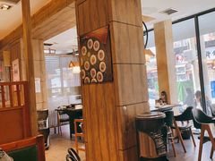 大堂-草家酱蟹炭火烤肉店(珲春南路一店)