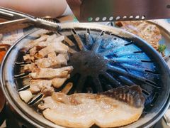 -草家酱蟹炭火烤肉店(珲春南路一店)