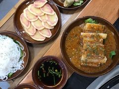 -阿山卓·野生菌火锅·纳西火塘烤肉