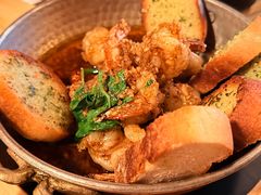 -SISTERS BAR RESTAURANT川意酒馆(嘉善老市H楼店)