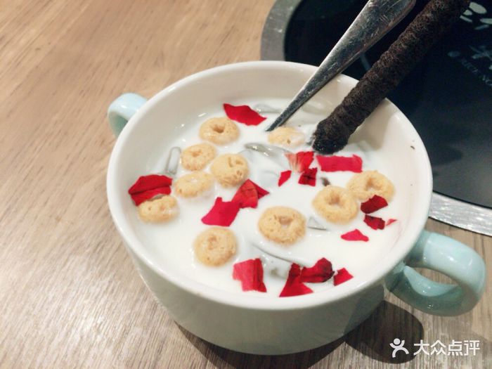 三个辣椒牛肉粉(丽影广场店)酸奶冰粉图片 - 第14张