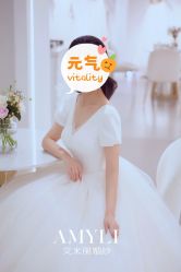 点击看大图 -艾米丽婚纱礼服