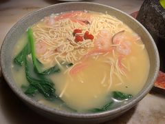 扬州大煮干丝-虫二酒肆(美罗城店)