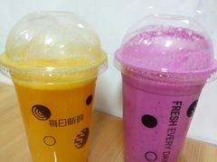 鲜橙雪梨汁-每日新鲜水果吧(南京东路店)