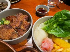 烤猪五花的配菜-SHAN山(前滩太古里店)