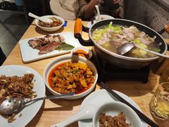 -全牛匠·乐山跷脚牛肉(新中关店)