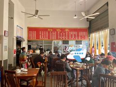 大堂-天回镇何氏豆腐(总店)