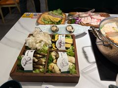 -椰子湾·海南火锅·糟粕醋·椰子鸡(正大广场店)