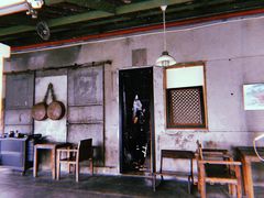 -喜洲吧·江畔老船厂·庭院餐厅(喜临院店)