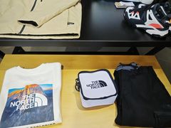-百联奥特莱斯广场(南京店)