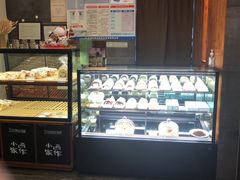 面包甜点陈列柜-小西家作•精致蛋糕(富力爱丁堡店)