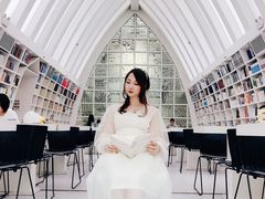 -钟书阁(松江泰晤士小镇店)