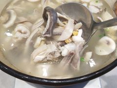 -香山湖渔家大院