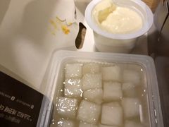 -BHC炸鸡(明洞总店)