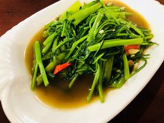 -Dang restaurant (patong phuket)
