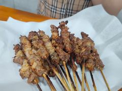 -巴汗羊肉串烧烤店