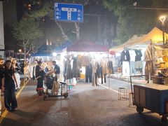 -吴山路夜市