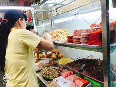-Bánh Mì Huynh Hoa