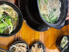 -丽虹云南过桥米线(兴工街店)