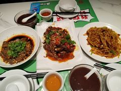 -鑫小城故事·藕汤·家常菜(台北一路总店)