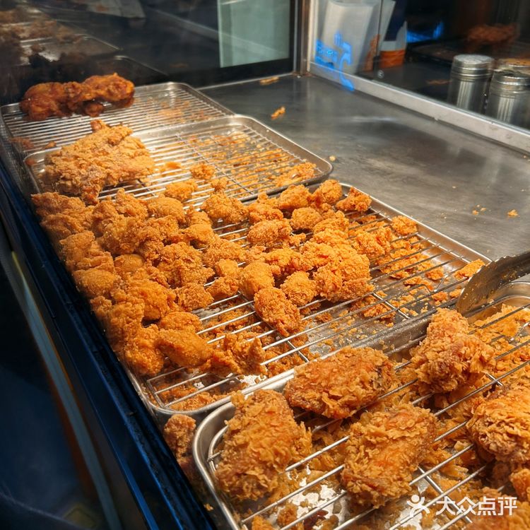 咸蛋黄鸡翅真的 我能连吃三天不腻！！