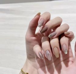 -H12 STAR日式美甲美睫专门店