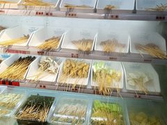 -马路边边串串香(苗栗路店)