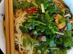 -兵哥豌豆面(雅颂居店)