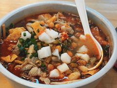 -丽丽三鲜螺蛳粉(田林路店)